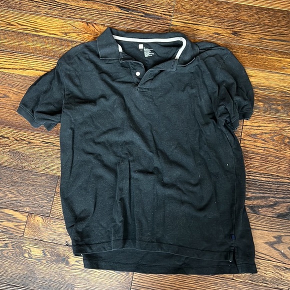 Lot is XL Men’s short sleeve collared polo shirts. CK, Banana Republic, and GAP. - Picture 3 of 3